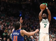 开运体育app下载地址-火箭逆转战胜凯尔特人，止住连败