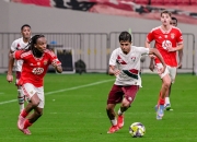 开运体育vip注册-足坛明日之星亮相，赛场上演华丽巅峰对决