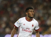 开运体育亚洲官网-AC米兰后防失守，球队主教练紧急召开会议的简单介绍