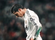 开运体育app-包含足球巨星克服困难，赛场表现动人心弦的词条