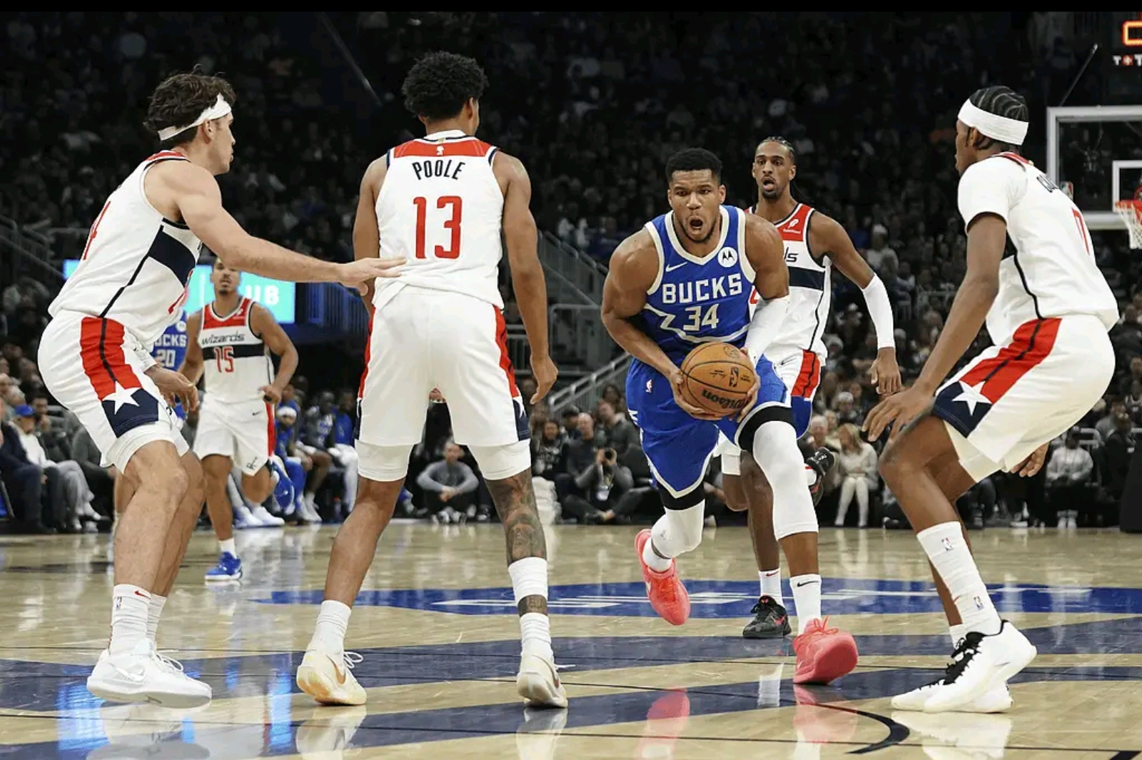 雄鹿意外负于奇才，独行侠击退马刺，西部赛区战况依旧未定的简单介绍