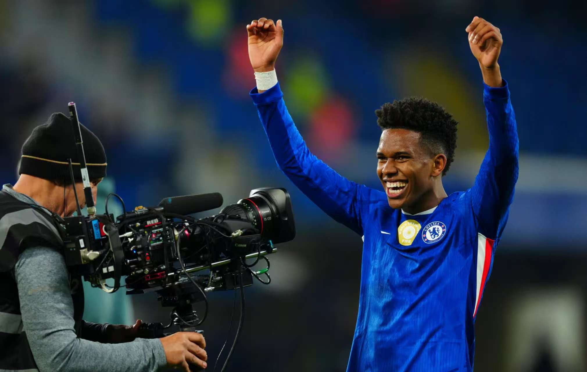 关于阿贾克斯队破门得分,成功晋级超级杯的信息 关于阿贾克斯队破门得分,成功晋级超级杯的信息