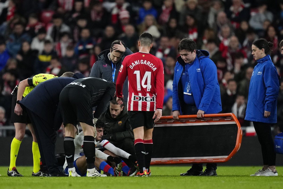 包含法兰克福客场击败勒沃库森，迎来胜利的词条