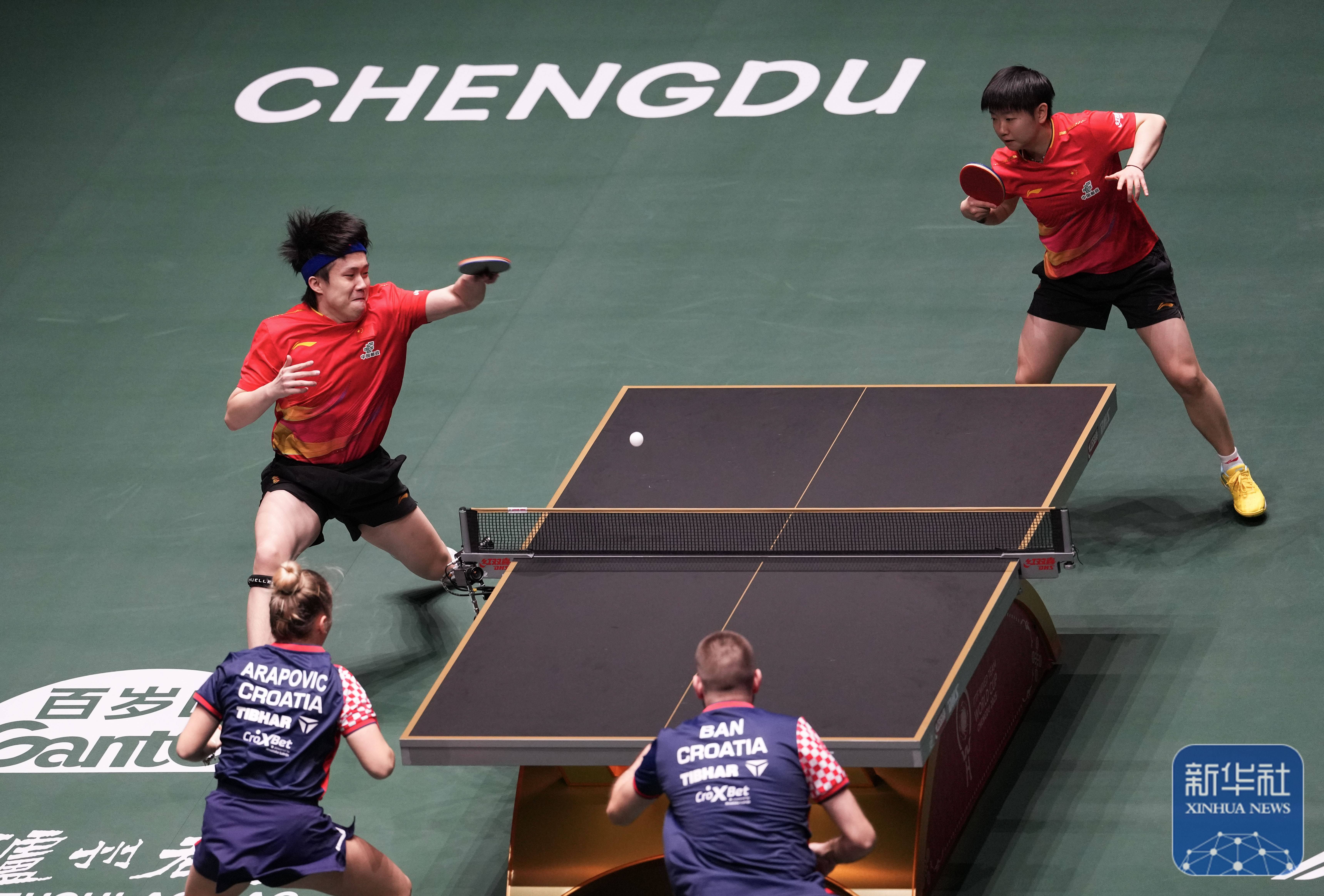 克罗地亚运动员在团体项目中勇夺冠军