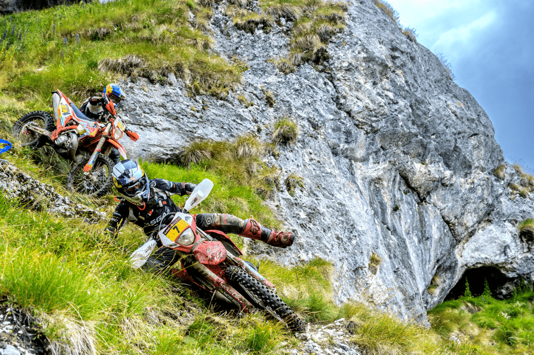 德国迎战罗马尼亚，势必全力拼搏