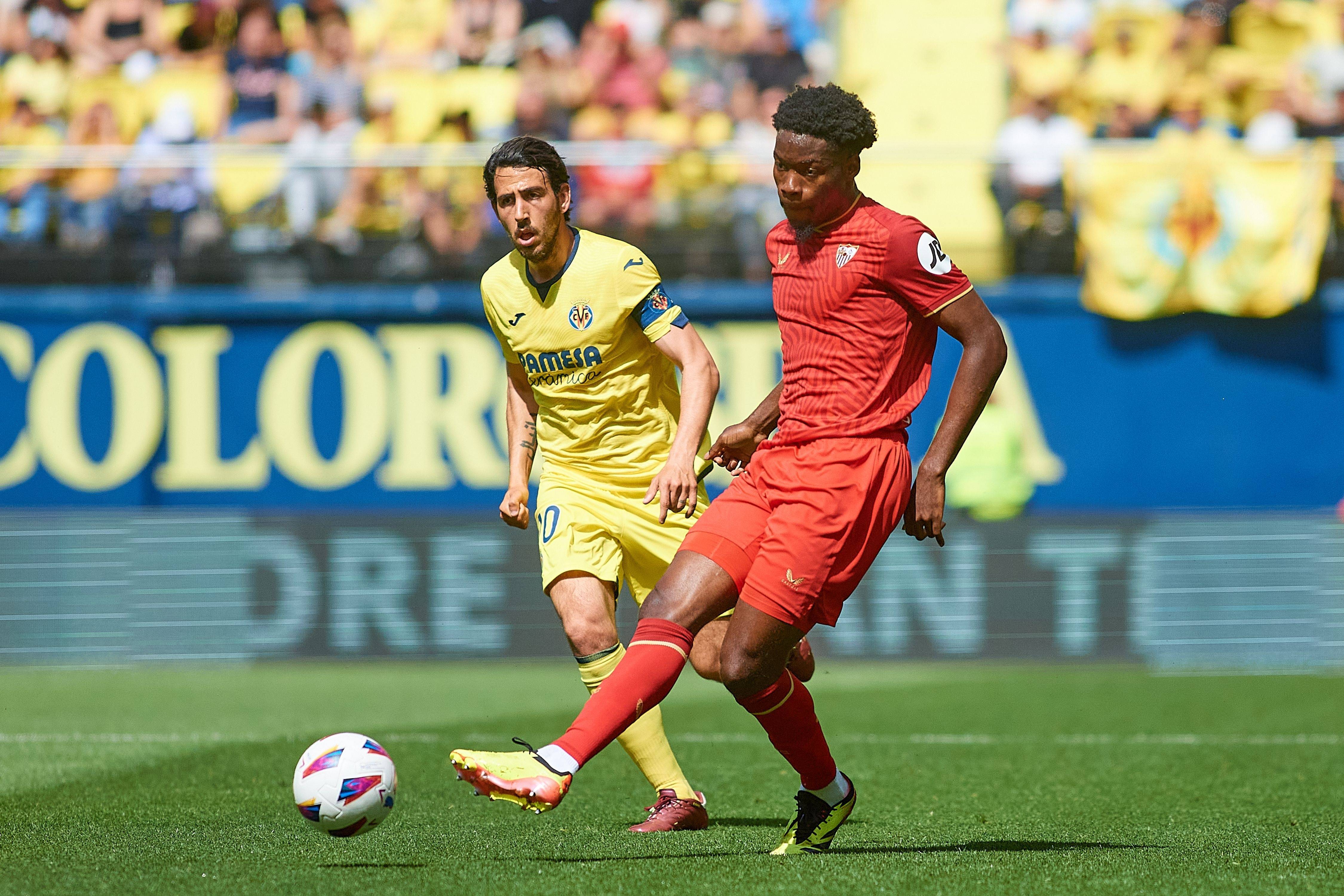 塞维利亚中场球员连续比赛表现抢眼