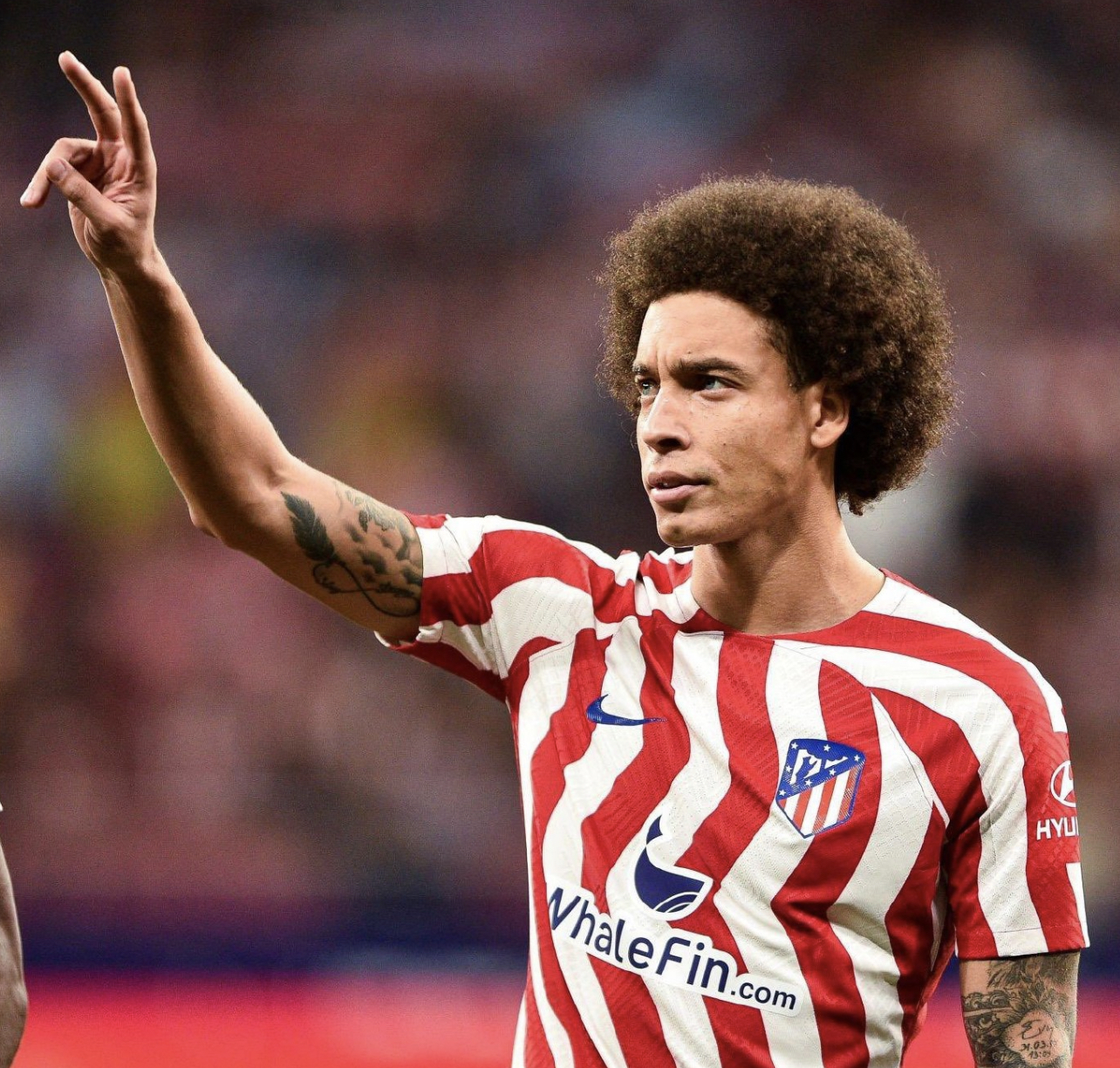 塞维利亚中场球员连续比赛表现抢眼