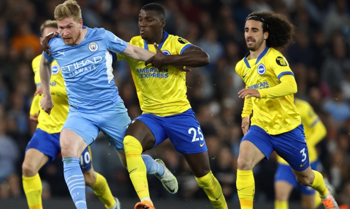 曼联客场大胜沃特福德，领跑积分榜位置更为稳固的简单介绍