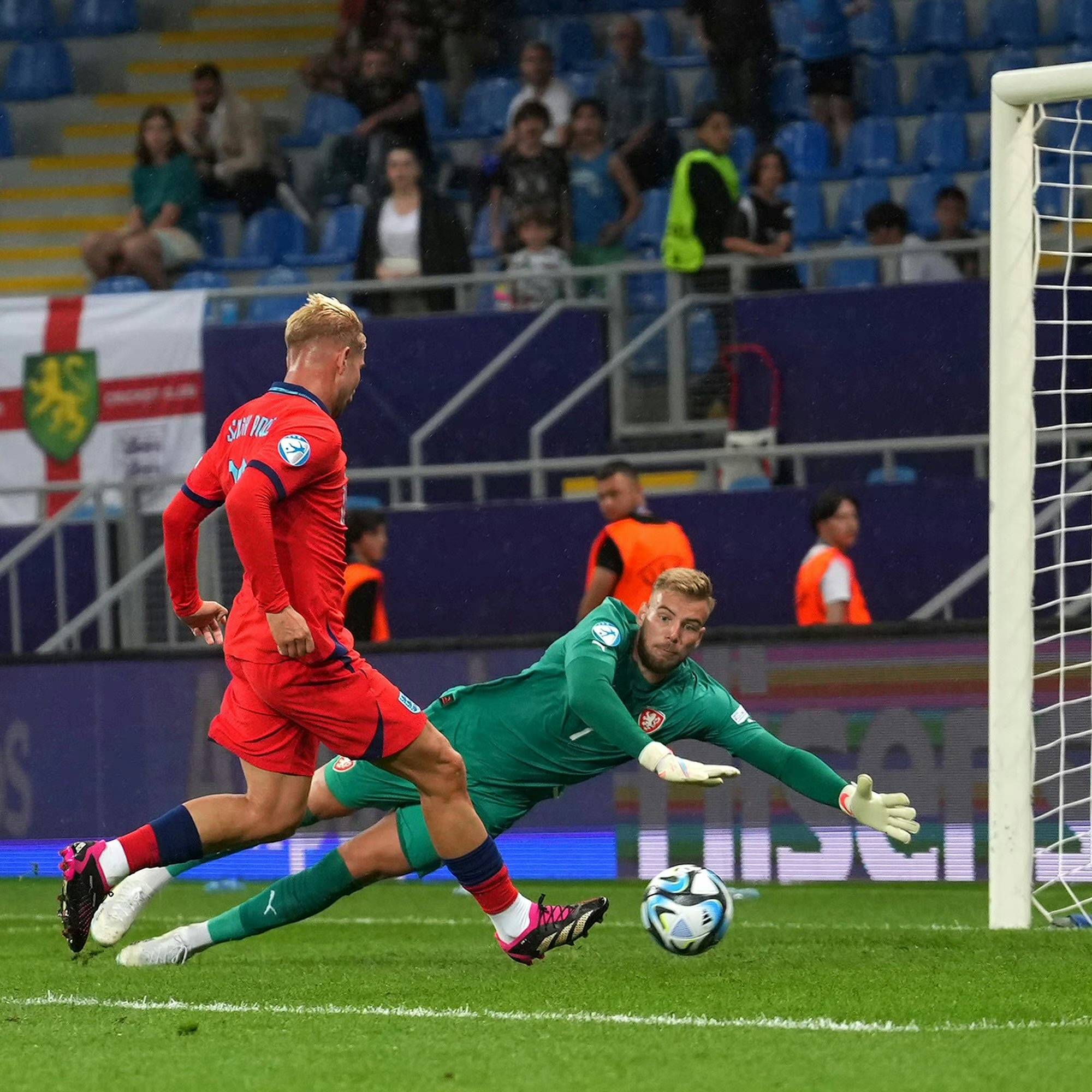 拜仁慕尼黑迎来强敌，面对激烈挑战的简单介绍